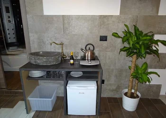 Harmony & Comfort At The Vatican Museum 3*